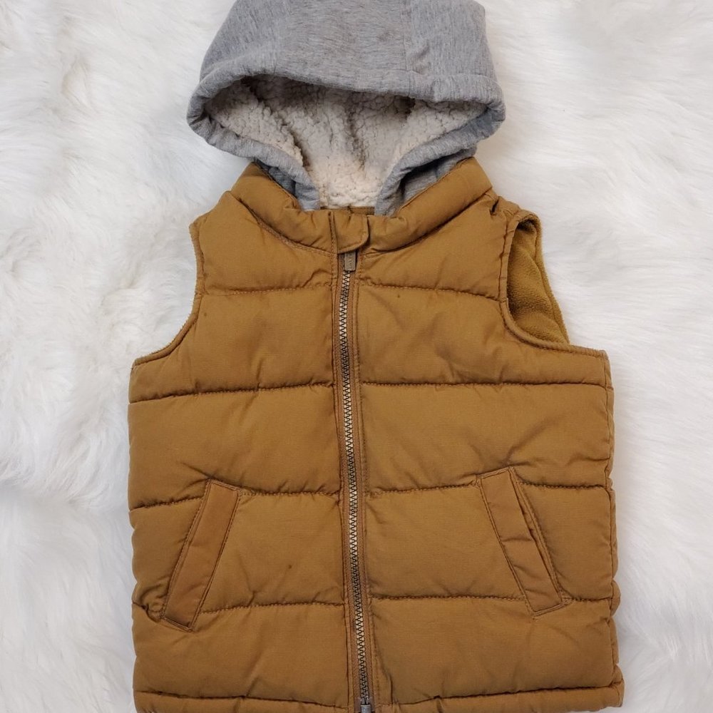 Old Navy Puffer Vest
